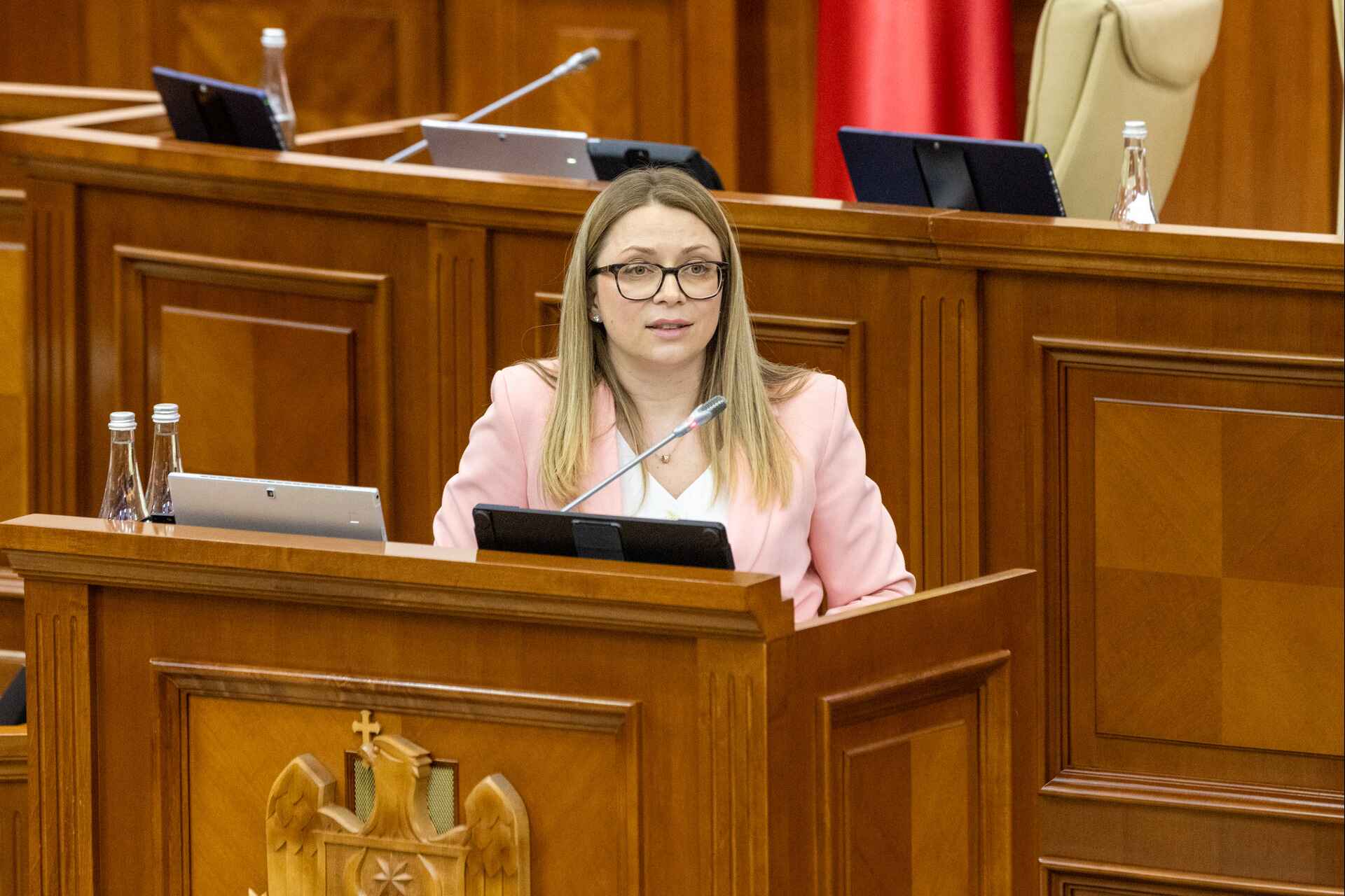 parlament2